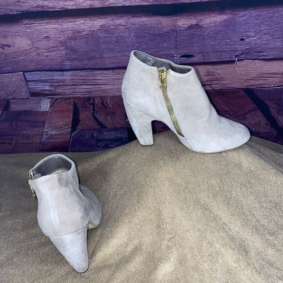 Penelope women’s heeled shoes sized 7.5 - Picture 4 of 9